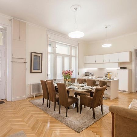 Modernized Unique Huge Central Apartment On 135Sqm Budapeste Exterior foto