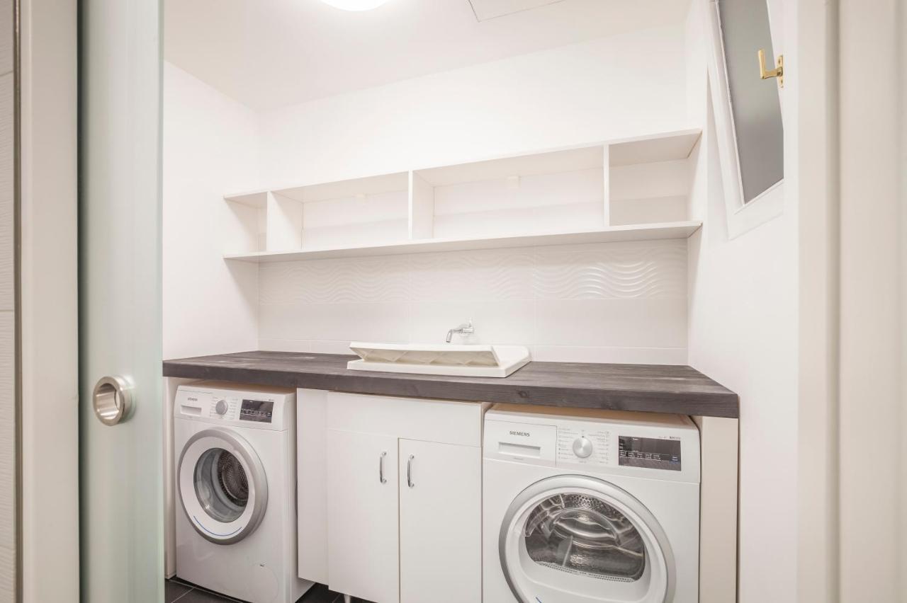Modernized Unique Huge Central Apartment On 135Sqm Budapeste Exterior foto
